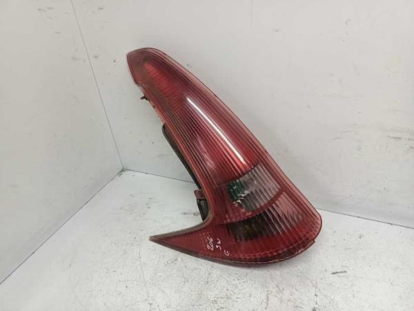 FEU ARRIERE GAUCHE PEUGEOT 206 SW - Vue 1